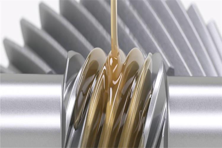 不同品牌的工業(yè)齒輪油不要混用。因為不同品牌齒輪油的某些性能指標不盡相同，若混用會降低齒輪油的使用效果