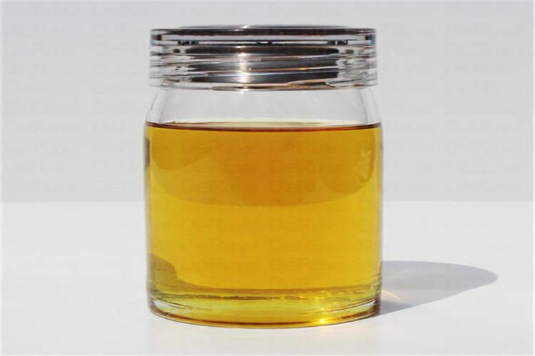 以深度精制的基礎油料調制工業齒輪油，對提高成品油抗乳化性能有重要意義，但齒輪油中含有各種功能的添加劑